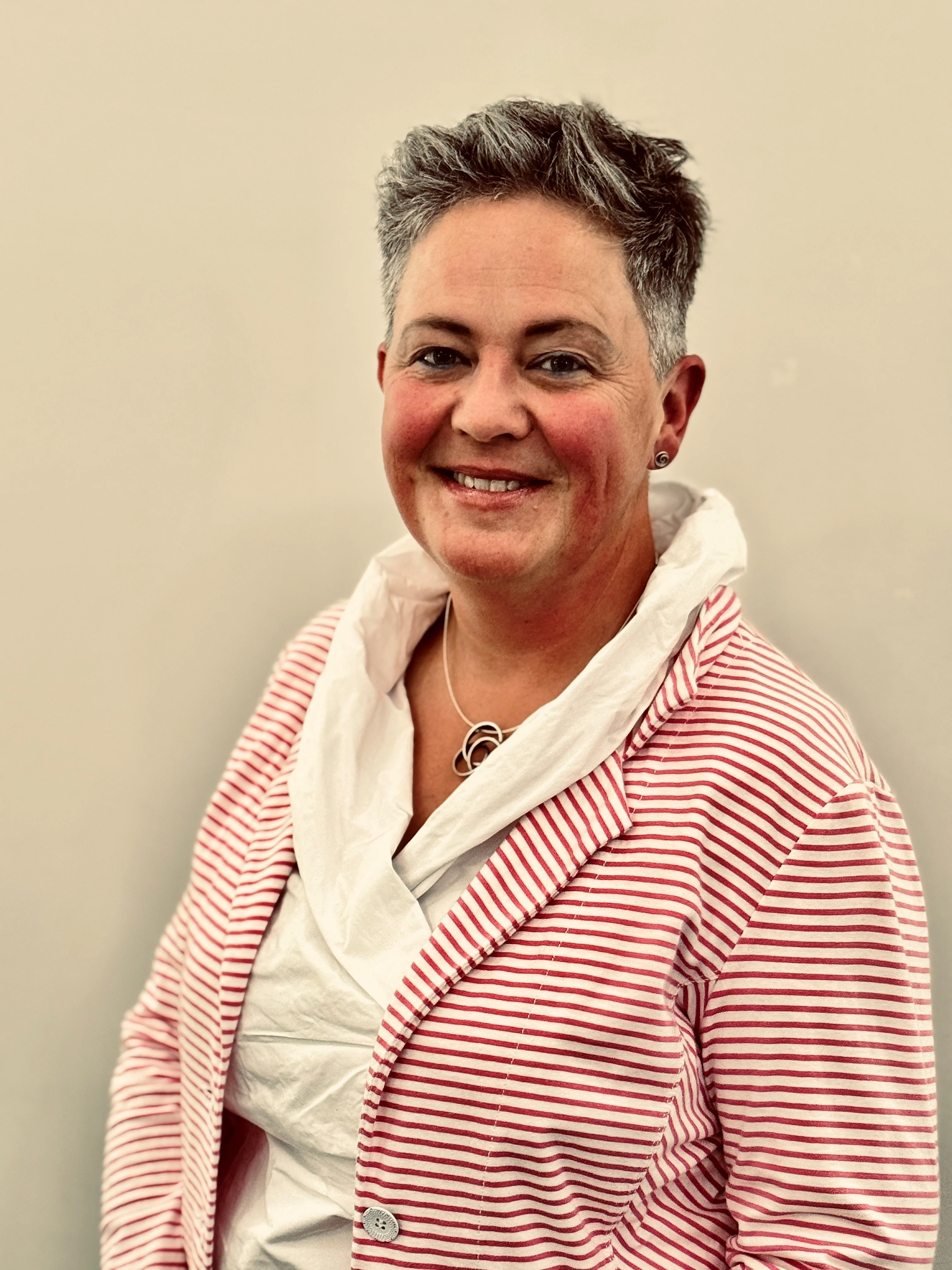 Amtsvorsteherin und Bürgermeister der Gemeinde Krummendiek Nicole Ingwersen-Britt